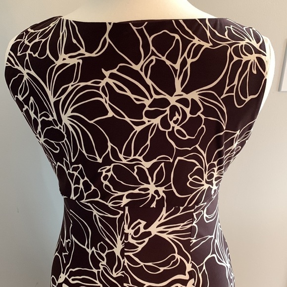 Jones Wear Dress in Brown and Cream, criss cross on top, very good condition - Picture 5 of 8